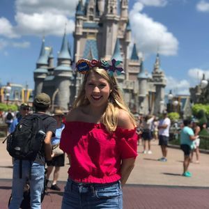 Meet your Posher, Caroline